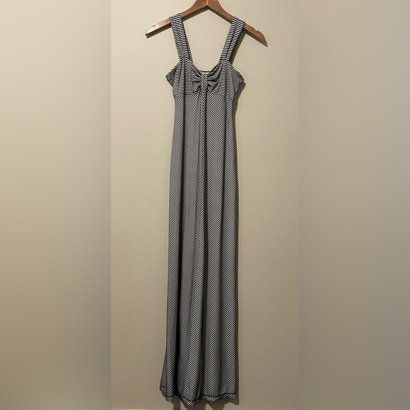 Max Studio Black and White Striped Maxi Dress - Picture 1 of 4